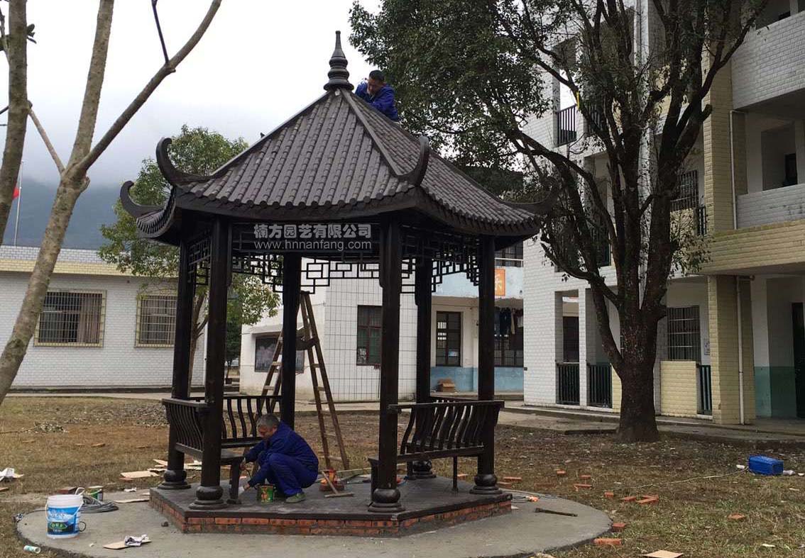 防腐木凉亭.jpg 防腐木凉亭.jpg