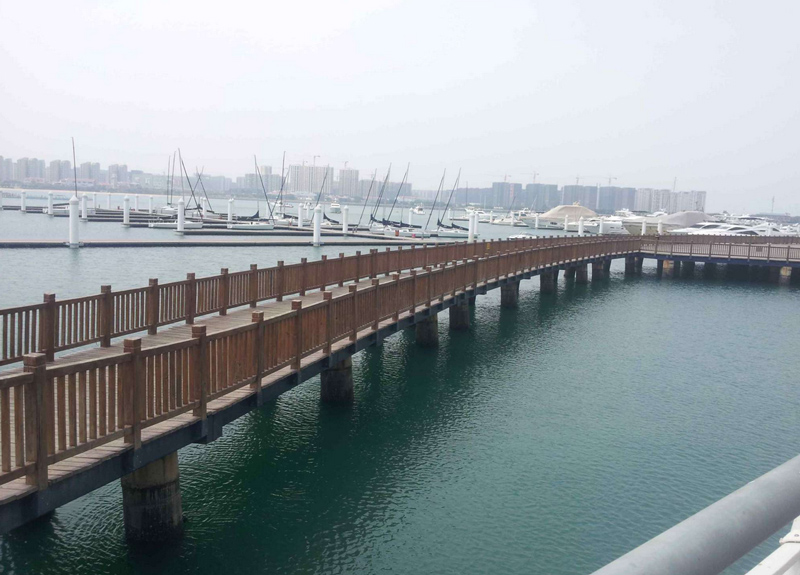 木栈道.jpg 木栈道.jpg