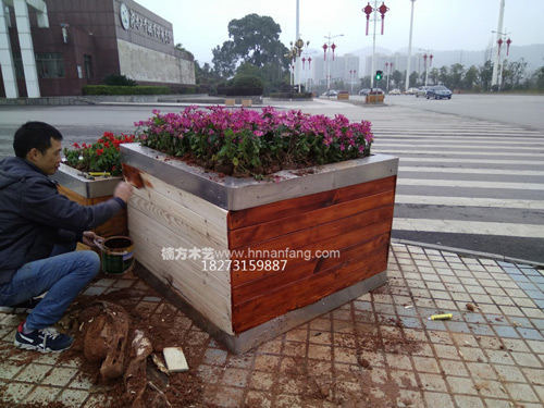 花箱上木油 花箱上木油