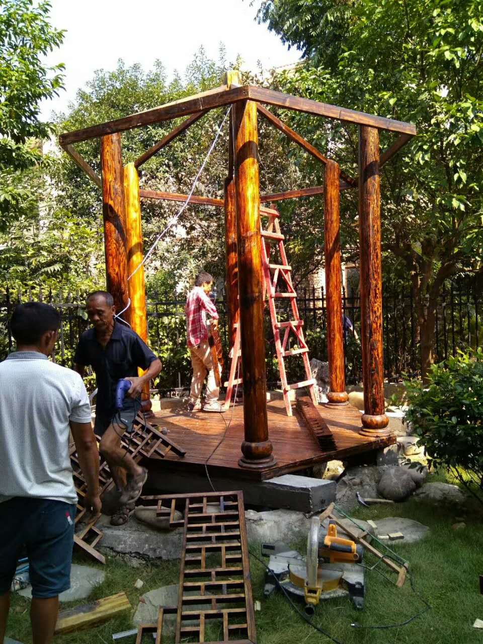 楠方防腐木安装 楠方防腐木安装