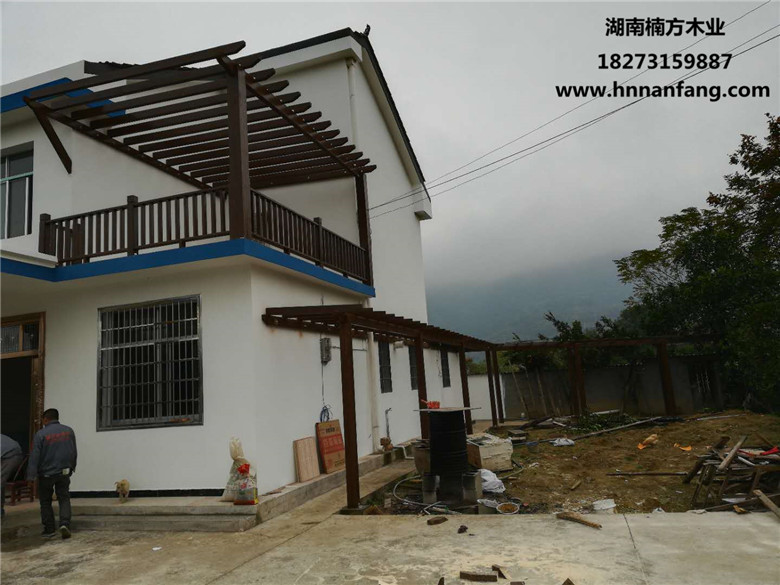 防腐木花架.jpg 防腐木花架.jpg