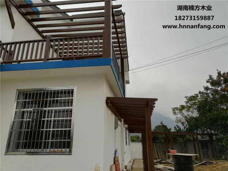 防腐木花架.jpg 防腐木花架.jpg