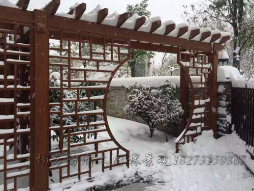 防腐木门.jpg 防腐木门.jpg