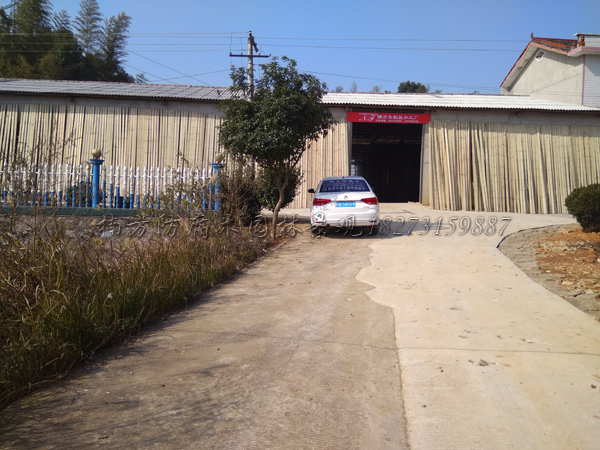 楠方防腐木制品厂.jpg 楠方防腐木制品厂.jpg