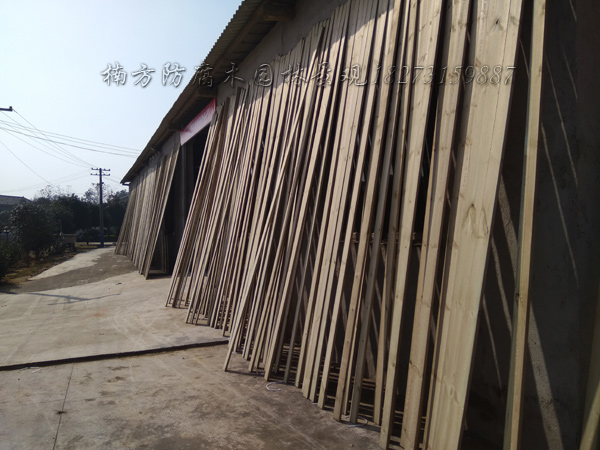 楠方防腐木制品厂.jpg 楠方防腐木制品厂.jpg