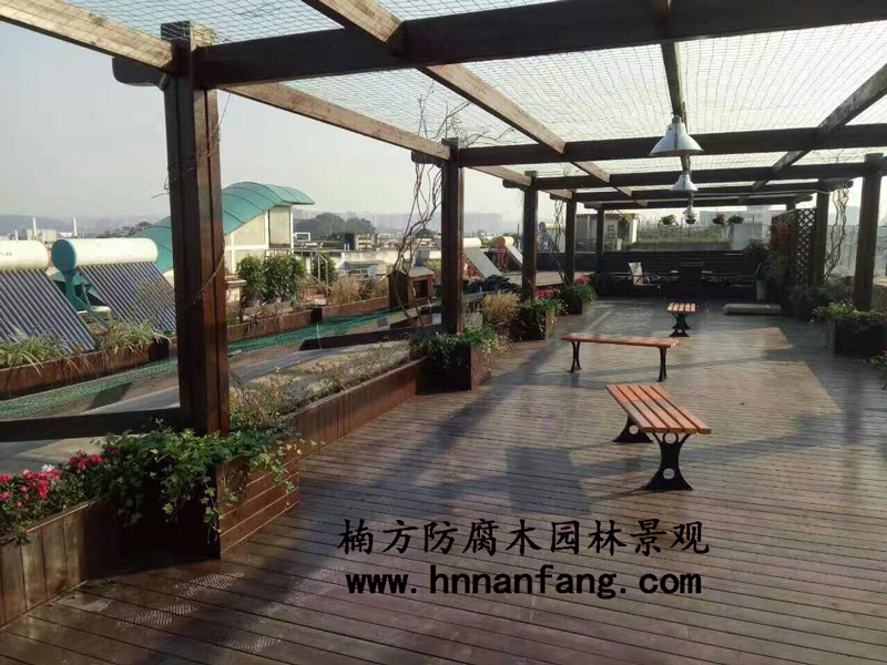 防腐木花架.jpg 防腐木花架.jpg