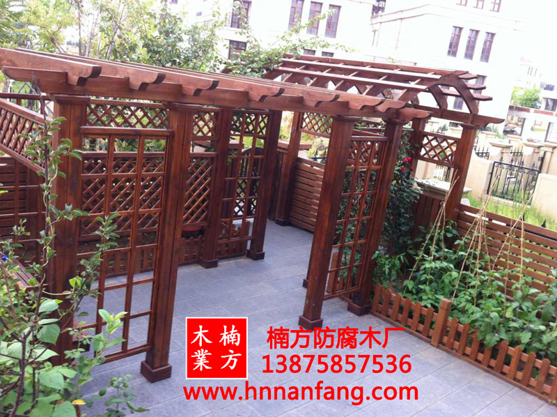 异形防腐木花架.jpg 异形防腐木花架.jpg