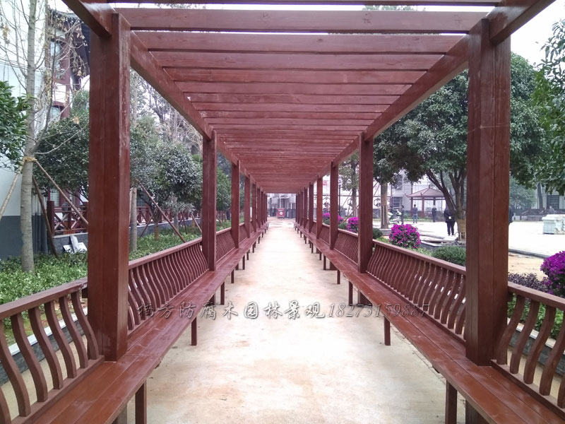 葡萄架.jpg 葡萄架.jpg