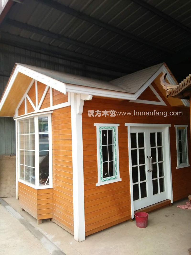 防腐木木屋.jpg 防腐木木屋.jpg