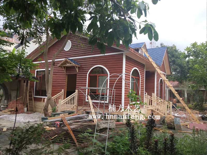 防腐木木屋.jpg 防腐木木屋.jpg