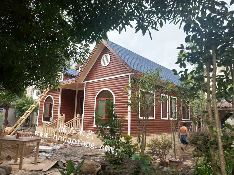 防腐木屋别墅.jpg 防腐木屋别墅.jpg