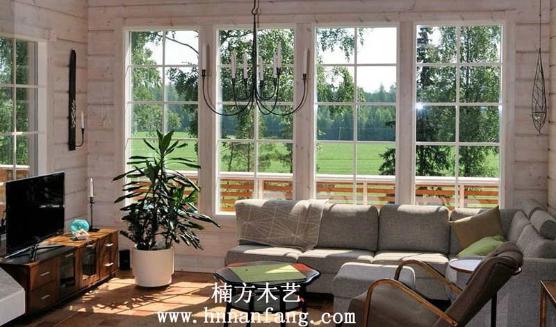 防腐木屋别墅室内.jpg 防腐木屋别墅室内.jpg