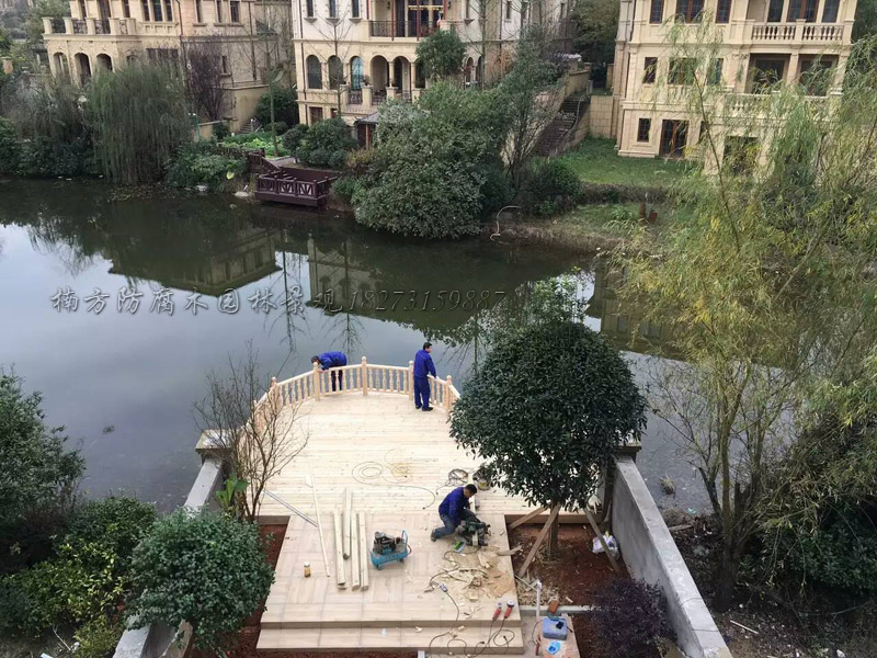 防腐木亲水平台.jpg 防腐木亲水平台.jpg