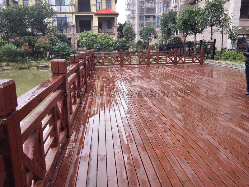 长沙防腐木栏杆.jpg 长沙防腐木栏杆.jpg
